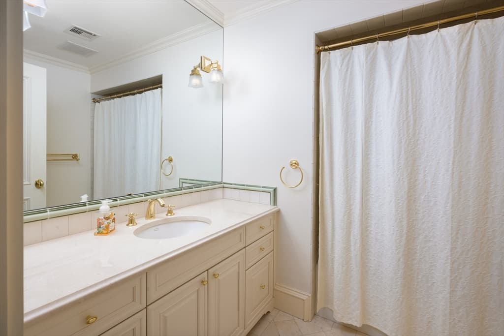 Single Family Residence at 148 Dartmouth Street, Newton MA 02465, photo 20 of 35