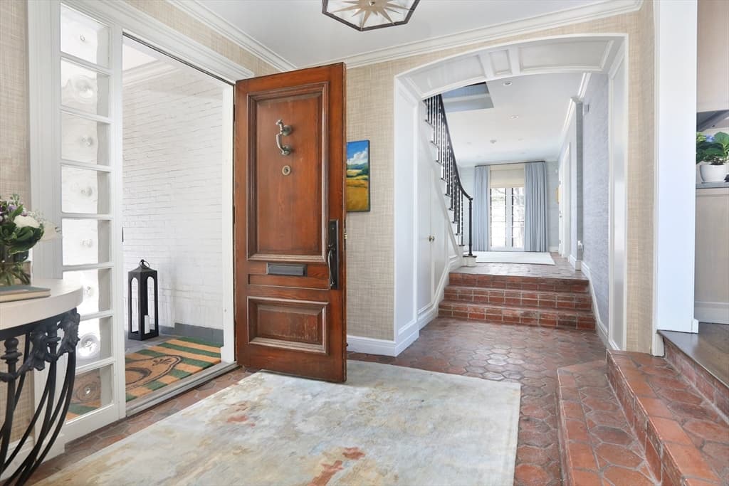 39 Worthington Rd, Brookline MA 02446 photo 6