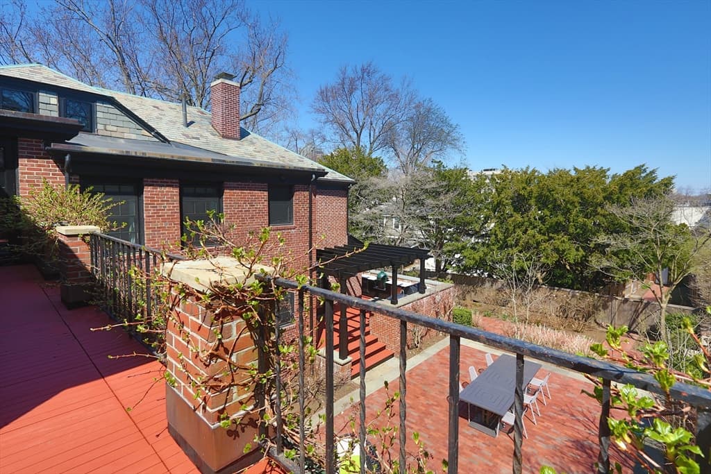 39 Worthington Rd, Brookline MA 02446 photo 32