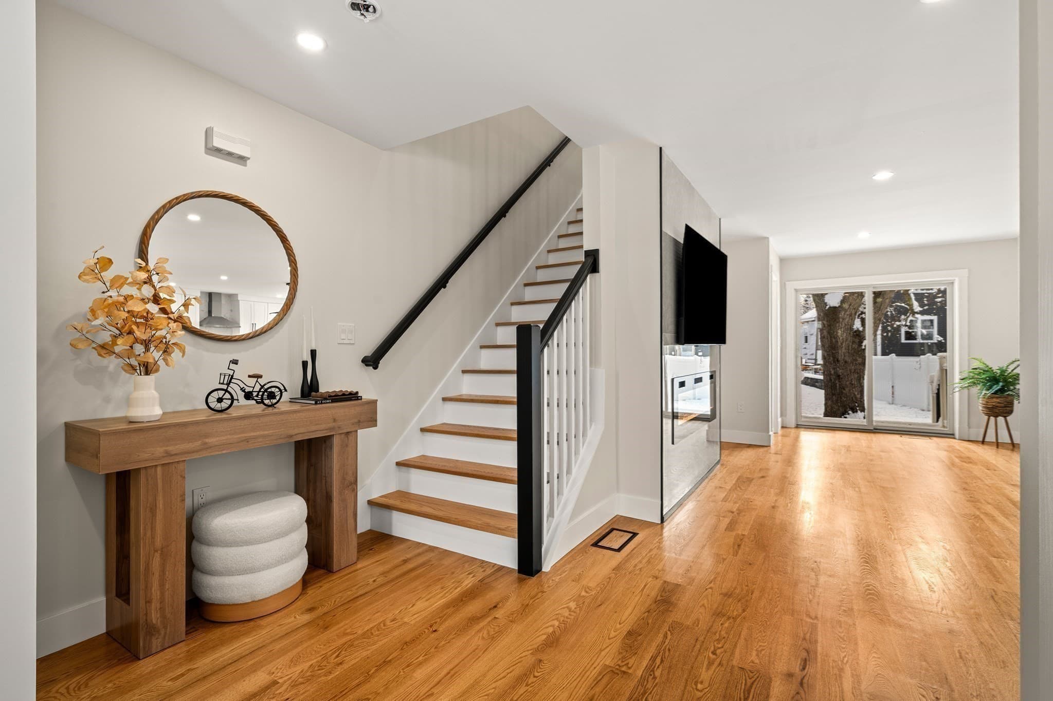 Condominium at 35 Neillian Way # 35A, Bedford MA 01730, photo 10 of 30