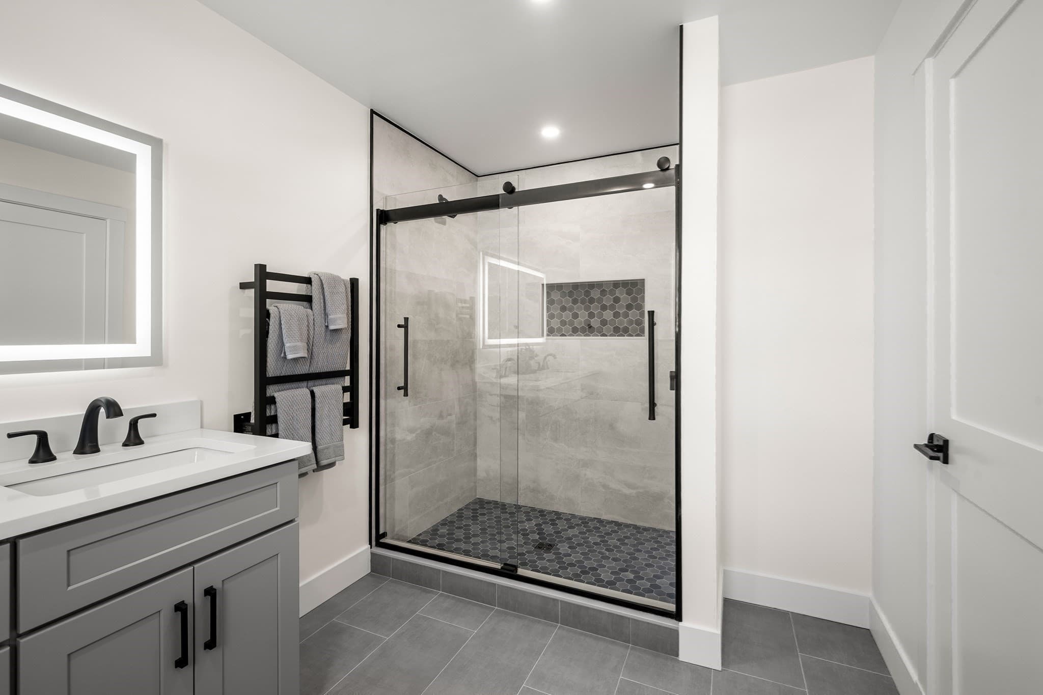 Condominium at 35 Neillian Way # 35A, Bedford MA 01730, photo 14 of 30