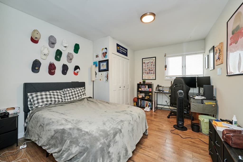 5+ Family - 5+ Units Up/Down at 241-243 E St, Boston MA 02127, photo 5 of 16