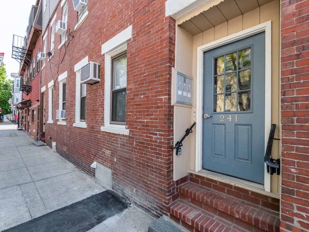 5+ Family - 5+ Units Up/Down at 241-243 E St, Boston MA 02127, photo 11 of 16