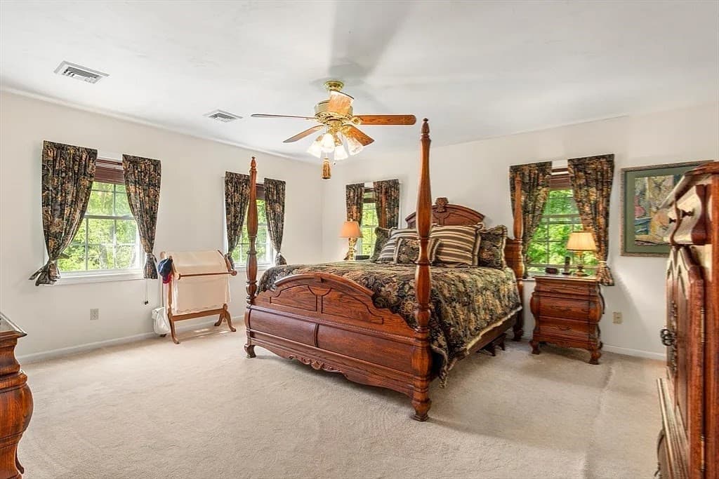 Single Family Residence at 31 Swing Drive, Berkley MA 02779, Berkley, photo 13 of 30