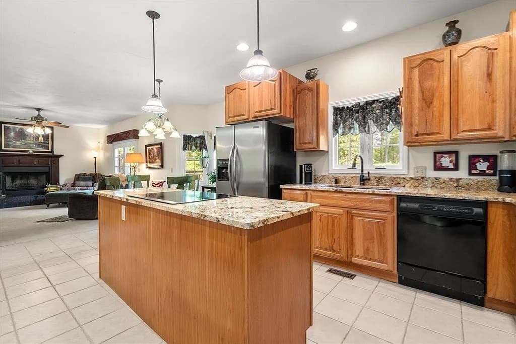 Single Family Residence at 31 Swing Drive, Berkley MA 02779, Berkley, photo 9 of 30