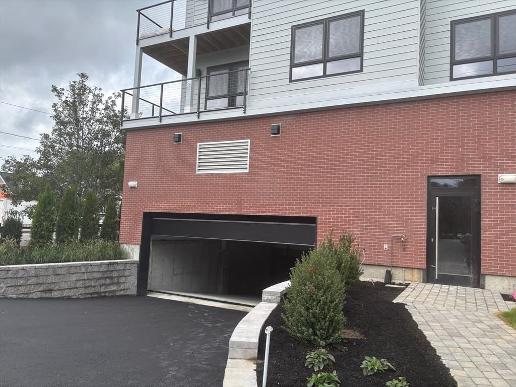 Condominium at 1391 Main Street # 305, Walpole MA 02081, photo 28 of 31