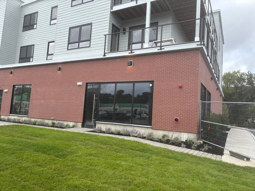 Condominium at 1391 Main Street # 305, Walpole MA 02081, photo 4 of 31