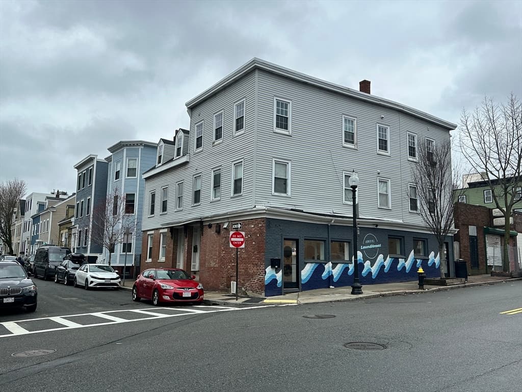 194-198 Bunker Hill St, Boston MA 02129
