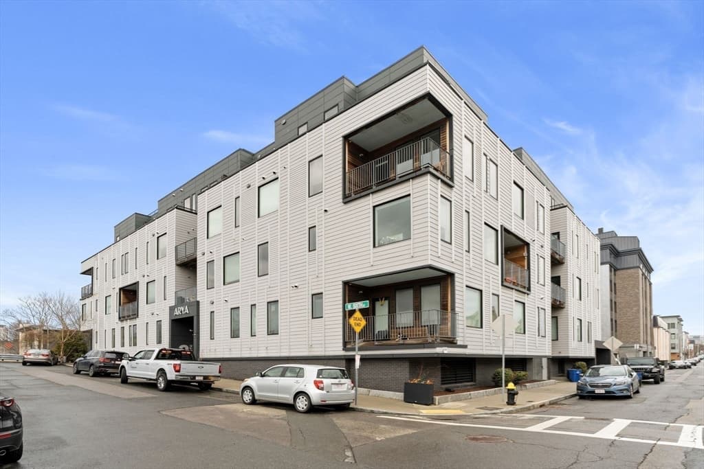 Condominium at 2 W 6th St # 108, Boston MA 02127, photo 20 of 20