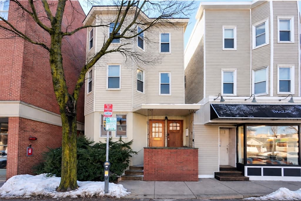 956 Cambridge St # 3, Cambridge MA 02141