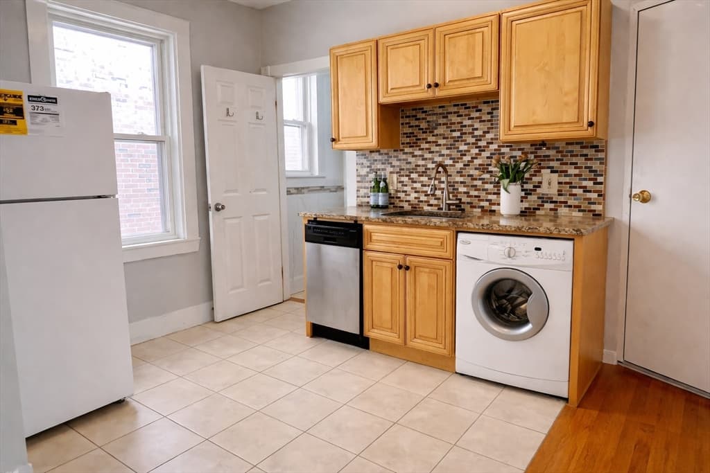 Condominium at 956 Cambridge St # 3, Cambridge MA 02141, Cambridge, photo 4 of 12