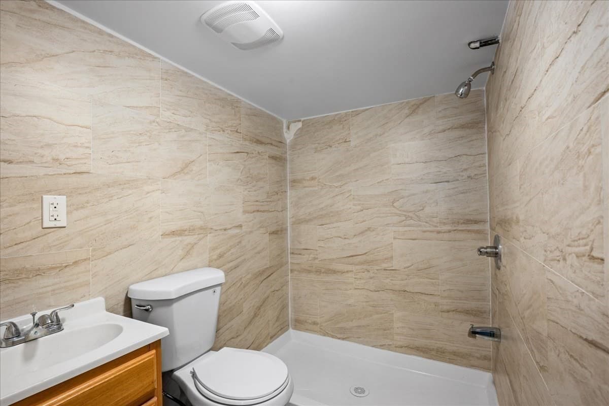 Single Family Residence at 7 Chadwick St, Worcester MA 01605, photo 27 of 40