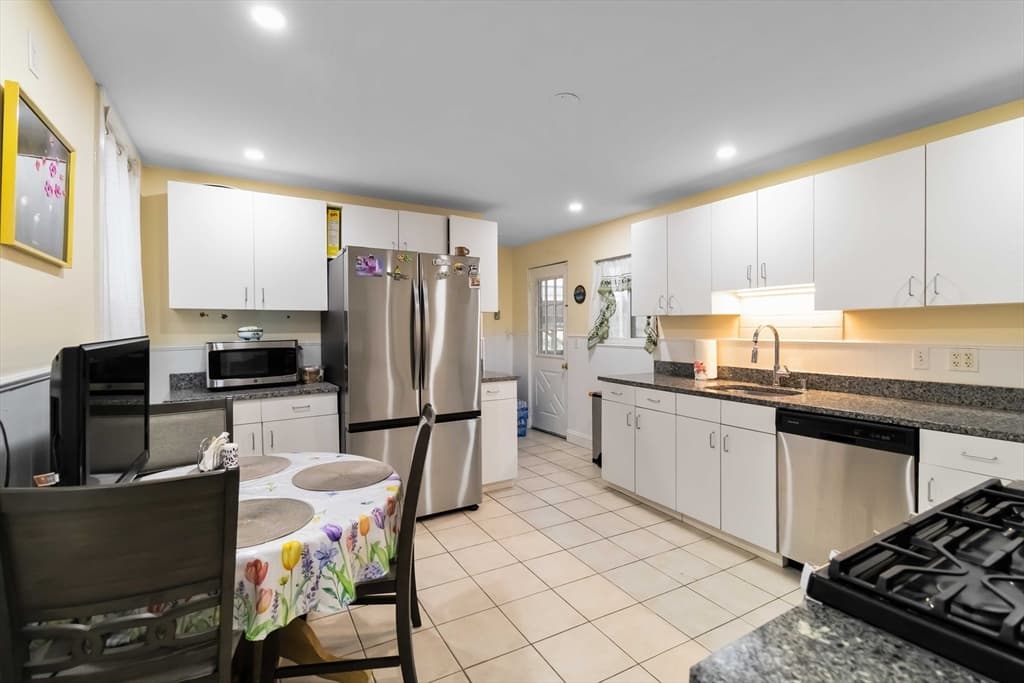 10 Beach Rd # 1, Winthrop MA 02152 photo 8