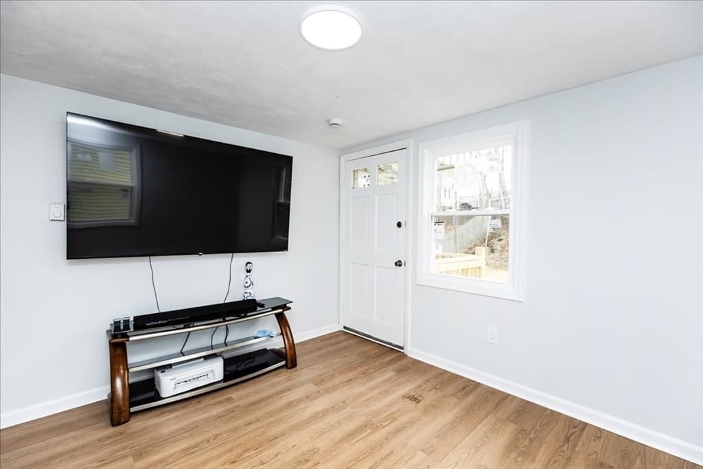Multi Family at 38 Warren, Revere MA 02151, photo 21 of 40