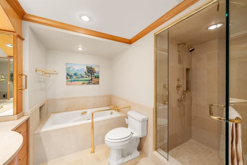 Condominium at 2 Commonwealth Ave # 14B, Boston MA 02116, photo 13 of 22