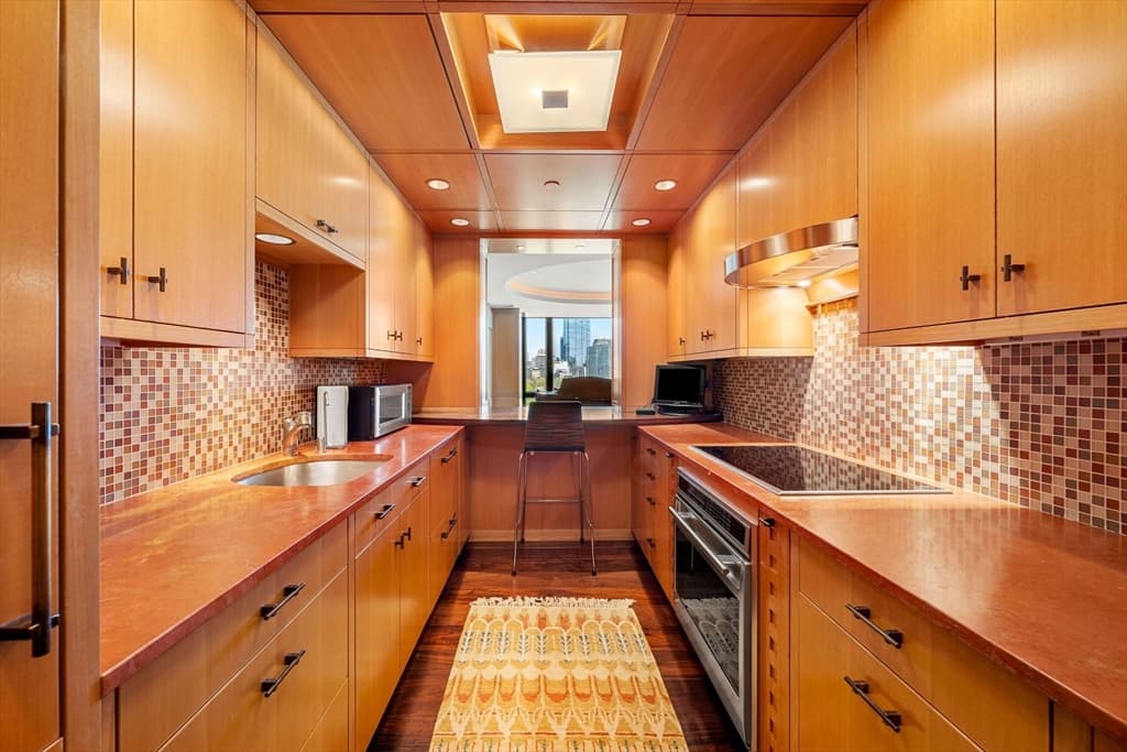 Condominium at 2 Commonwealth Ave # 14B, Boston MA 02116, photo 7 of 22