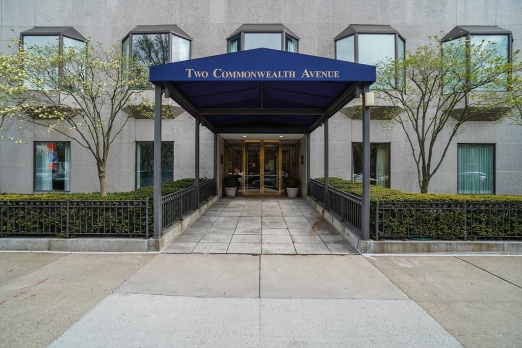 Condominium at 2 Commonwealth Ave # 14B, Boston MA 02116, photo 20 of 22