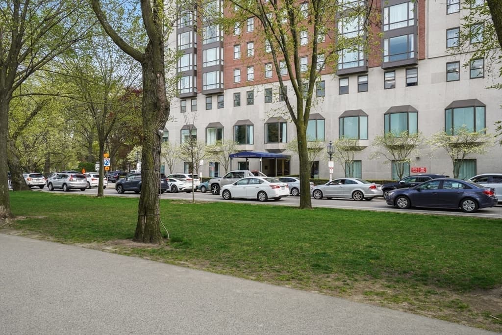 Condominium at 2 Commonwealth Ave # 14B, Boston MA 02116, photo 19 of 22