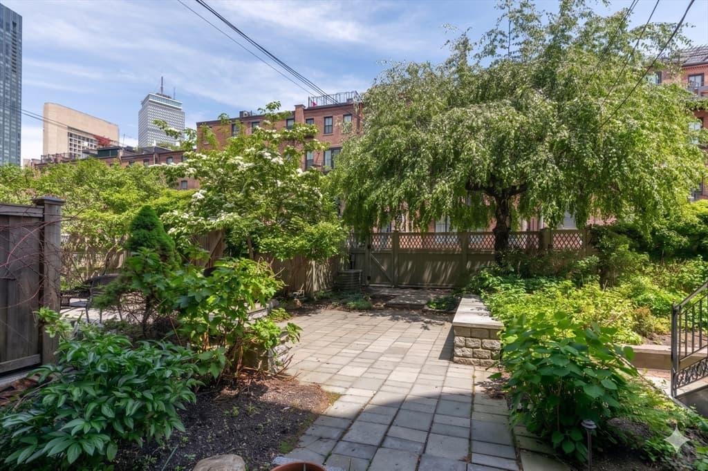 Single Family Residence at 13 Wellington St, Boston MA 02118, photo 15 of 17