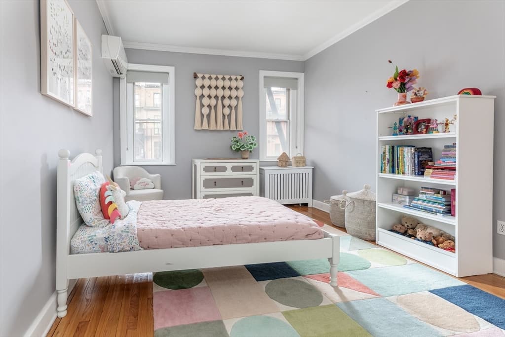 Single Family Residence at 13 Wellington St, Boston MA 02118, photo 8 of 17