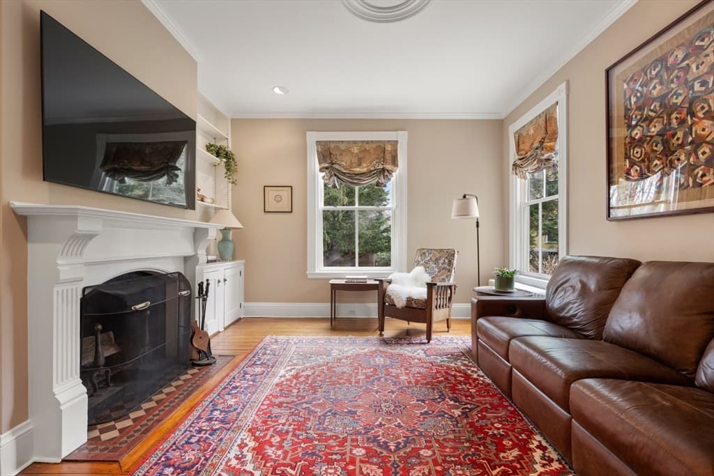 213 School St, Milton MA 02186 photo 7