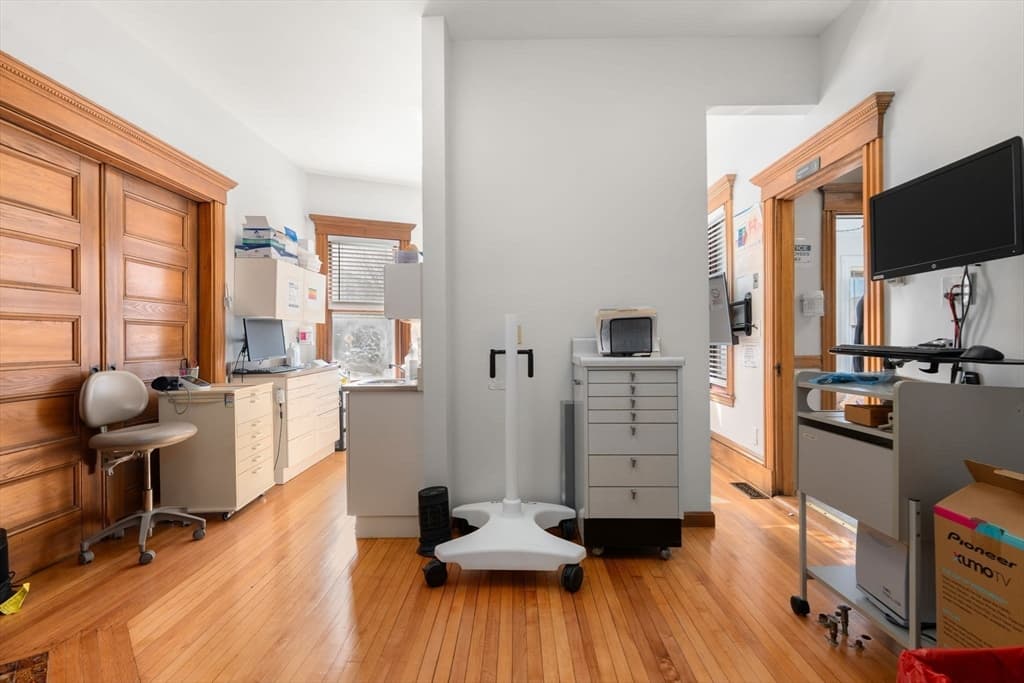 826 Broadway, Everett MA 02149 photo 17