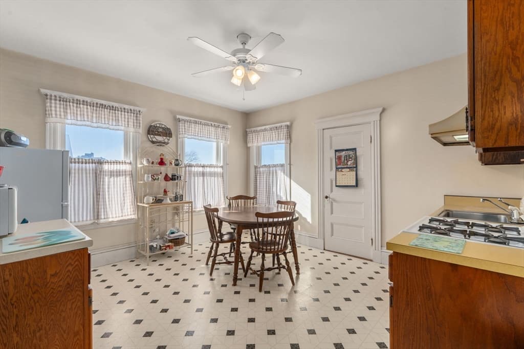 826 Broadway, Everett MA 02149 photo 7