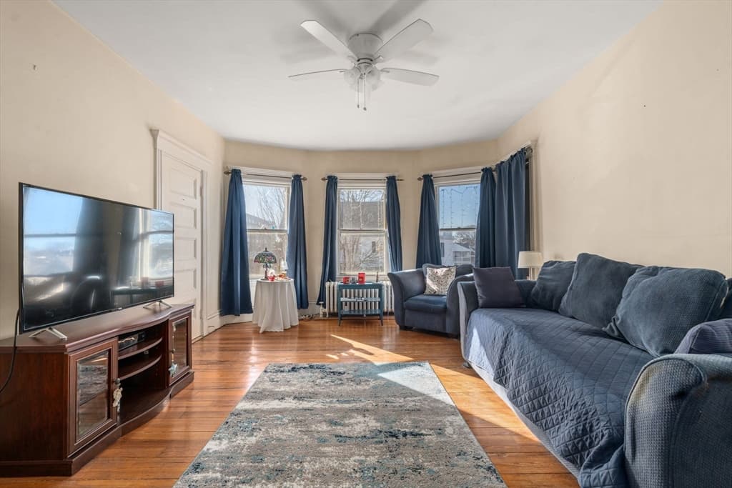 826 Broadway, Everett MA 02149 photo 5