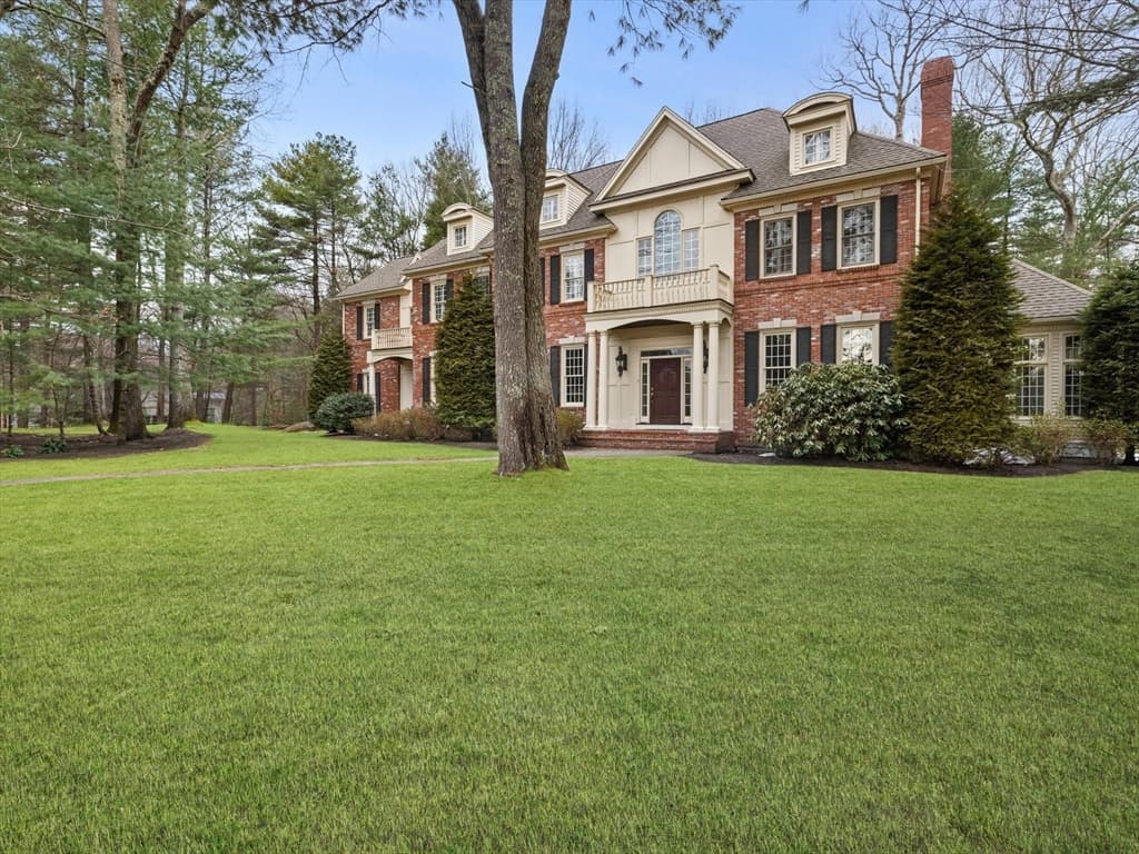 Single Family Residence at 14 Old Hickory Path, Westborough MA 01581, Westborough, photo 3 of 42