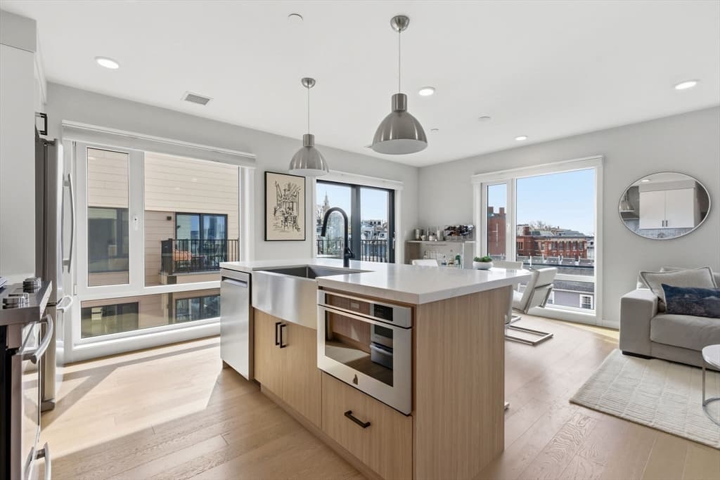 Condominium at 457 West Broadway # 506, Boston MA 02127, Boston, photo 3 of 37