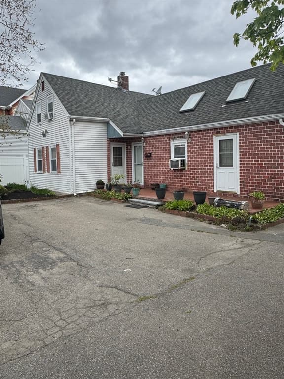 189 Pleasant St, Brockton MA 02301