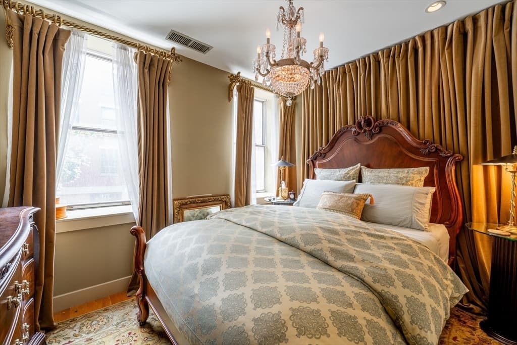 Condominium at 100 Fulton St, Boston MA 02109, photo 8 of 13