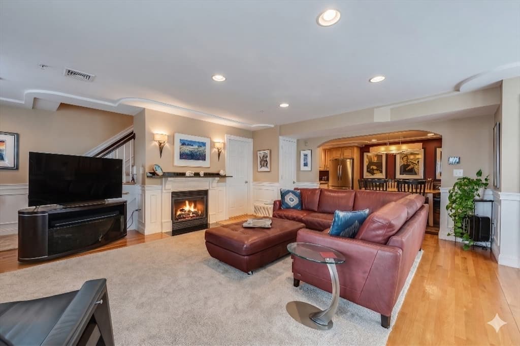 1328 Broadway # 3, Somerville MA 02144 photo 4