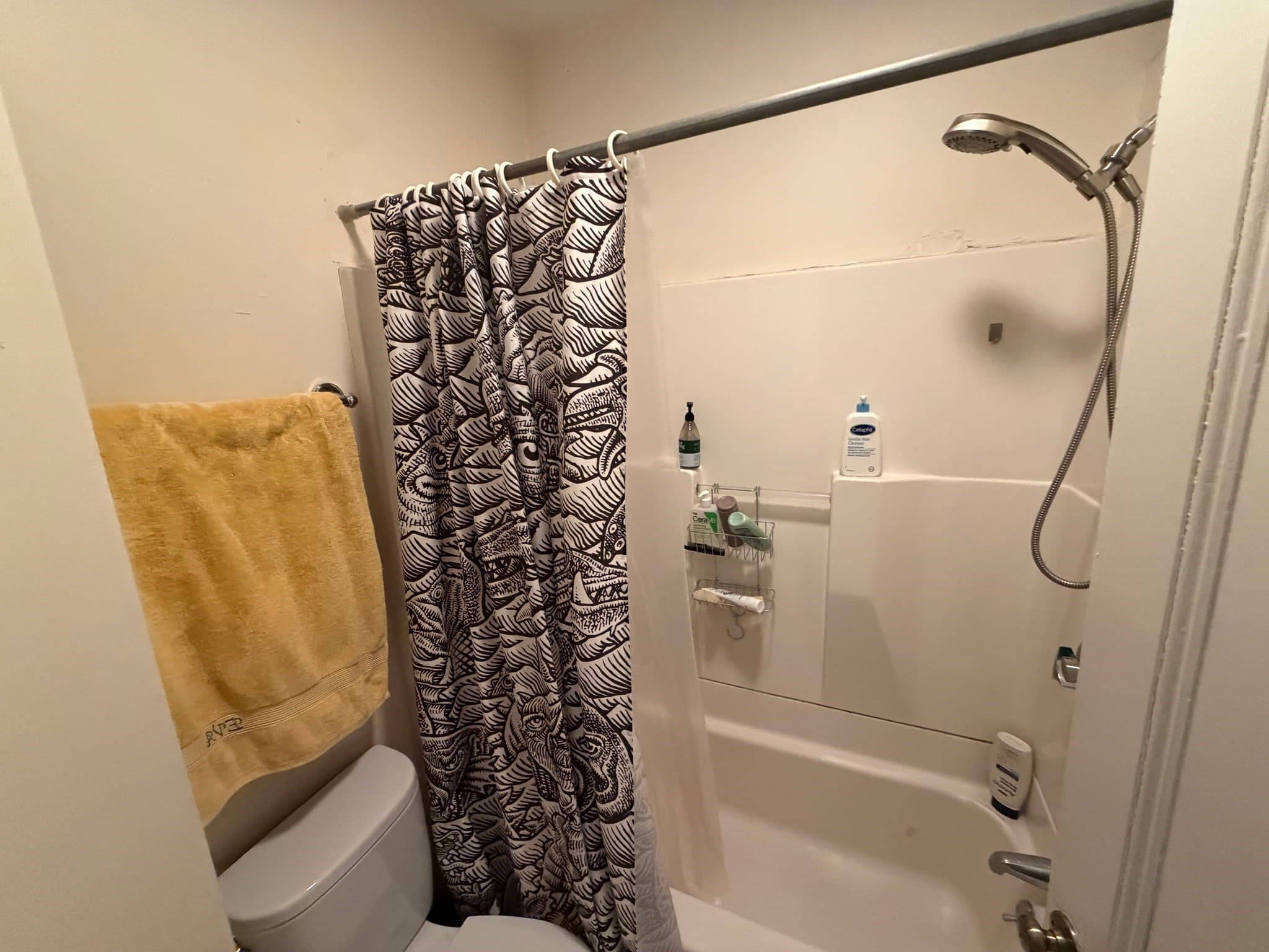 3 Family at 24 Linden Avenue, Somerville MA 02143, photo 8 of 11