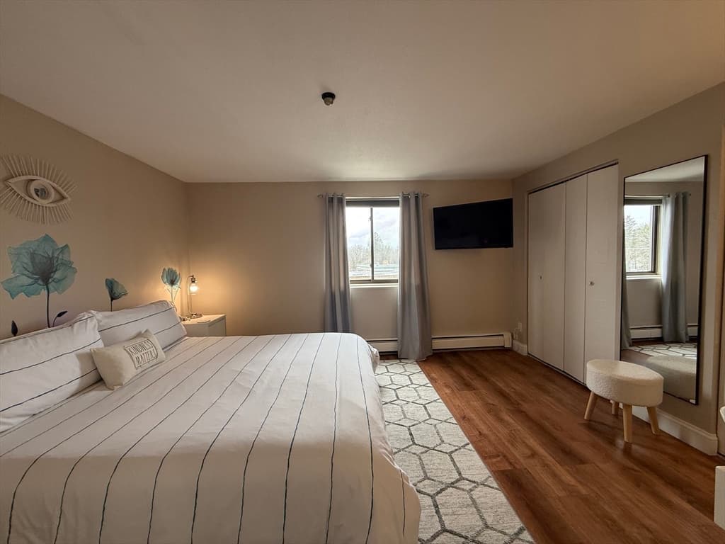 Condominium at 145 Pleasant St # A403, Marlborough MA 01752, Marlborough, photo 6 of 9