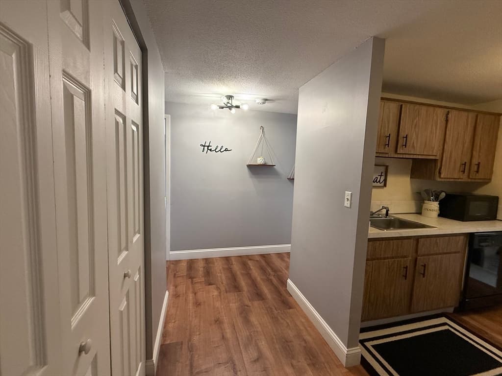 Condominium at 145 Pleasant St # A403, Marlborough MA 01752, Marlborough, photo 5 of 9