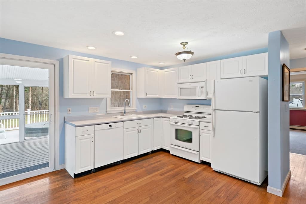 Business Opportunity at 1221 Ocean Street, Marshfield MA 02050, Marshfield, photo 6 of 38