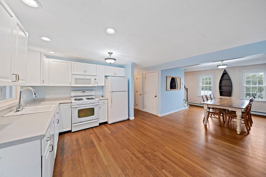 Business Opportunity at 1221 Ocean Street, Marshfield MA 02050, Marshfield, photo 5 of 38