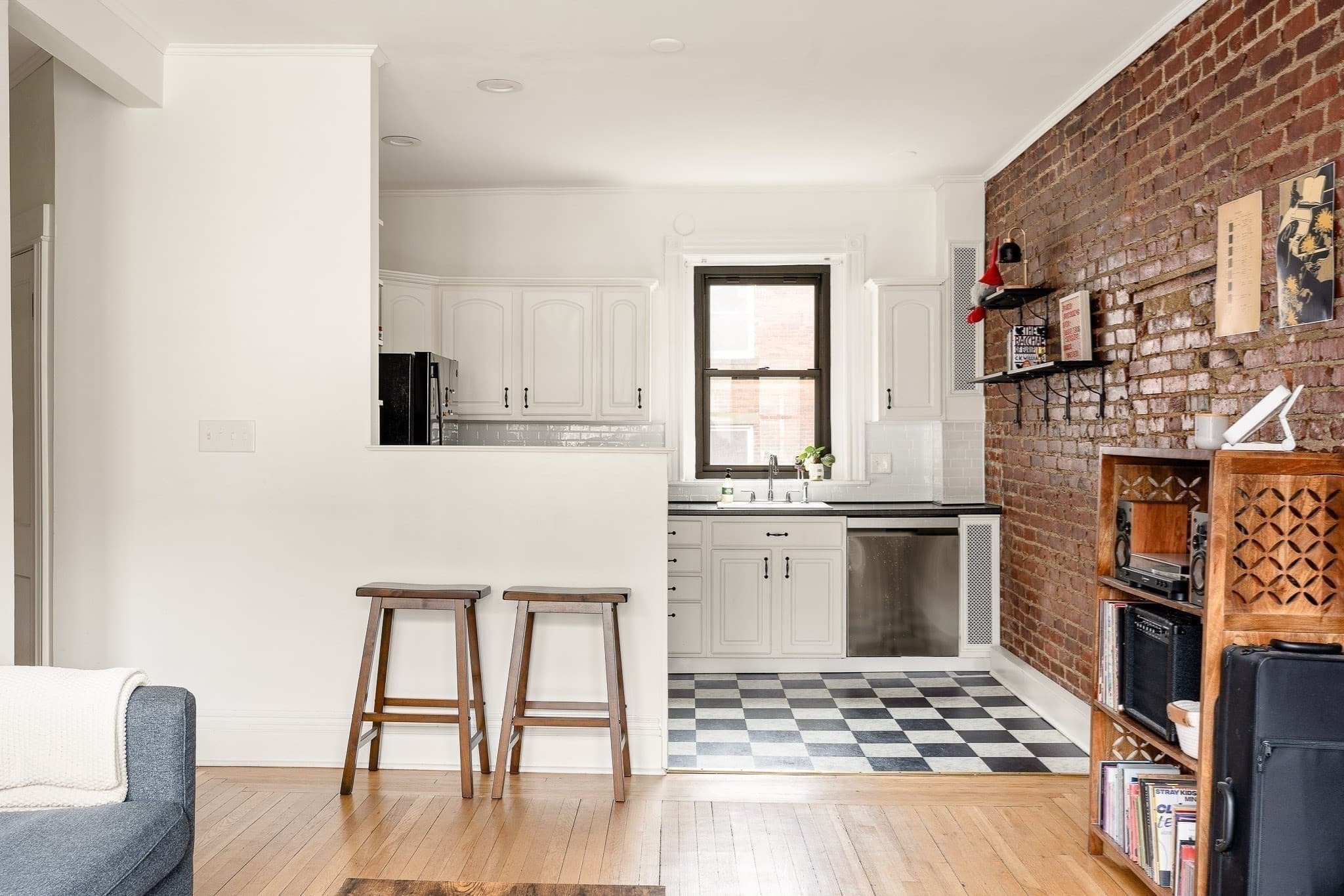 Condominium at 111 Jersey St # 12, Boston MA 02215, photo 6 of 17