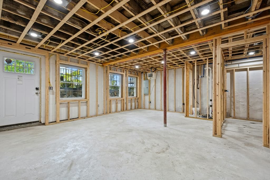 8 Pine St # 4, Boston MA 02136 photo 16