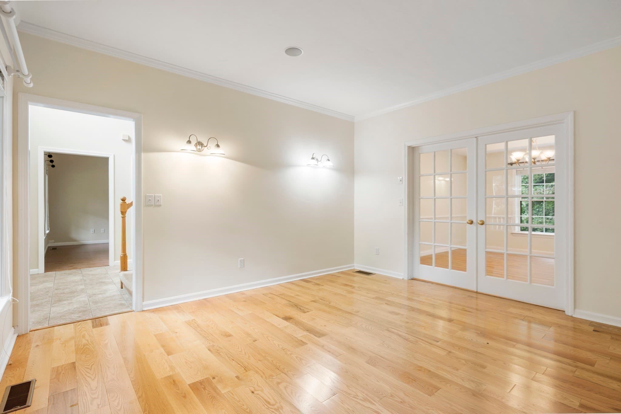 Single Family Residence at 265 Finch Rd, Raynham MA 02767, photo 12 of 42