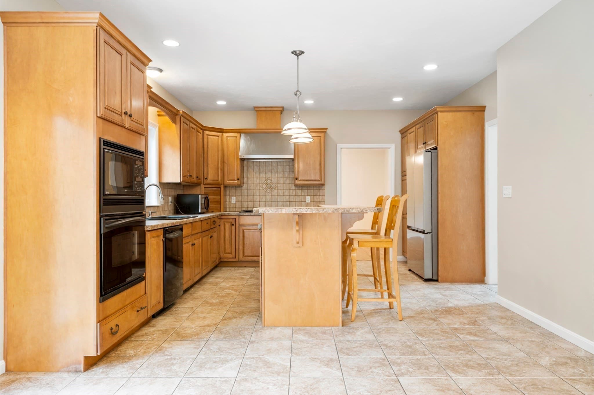 Single Family Residence at 265 Finch Rd, Raynham MA 02767, photo 18 of 42