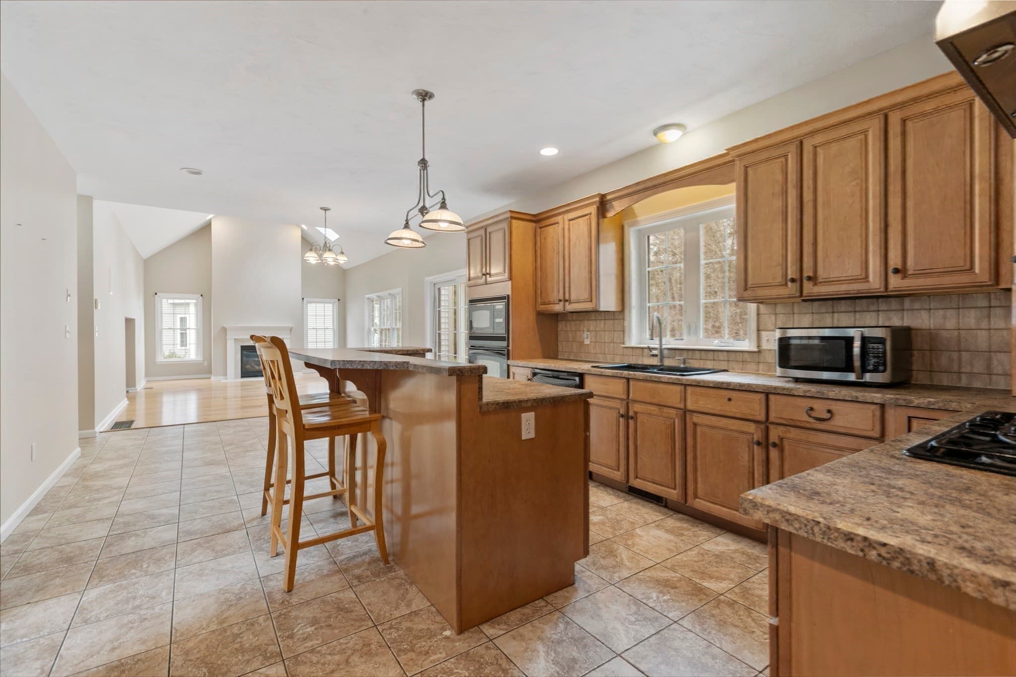 Single Family Residence at 265 Finch Rd, Raynham MA 02767, photo 19 of 42