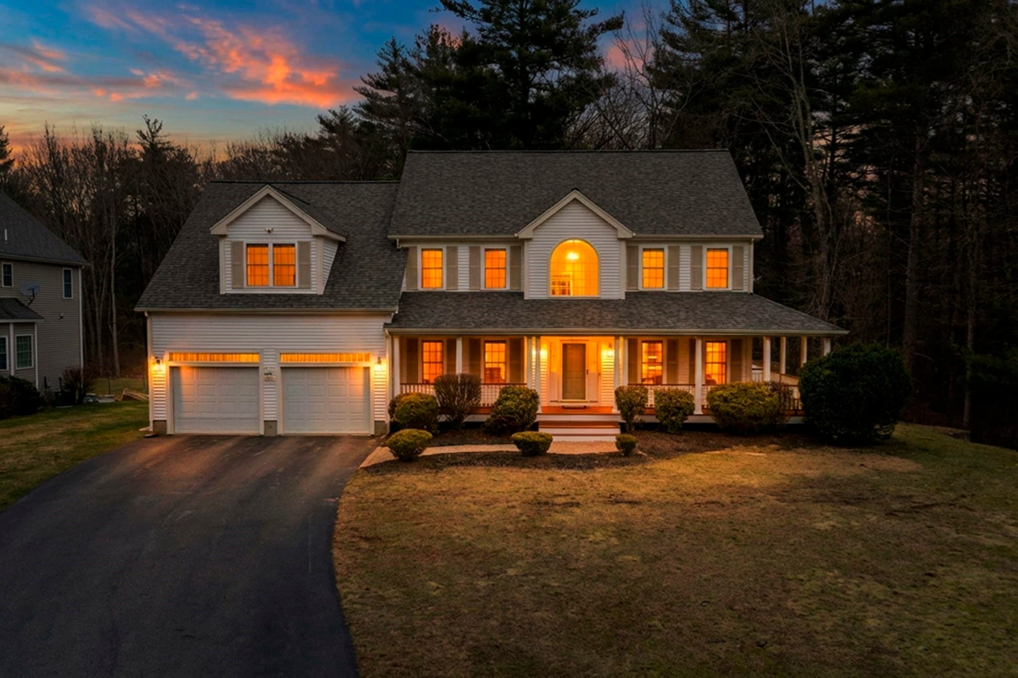 Single Family Residence at 265 Finch Rd, Raynham MA 02767, photo 4 of 42