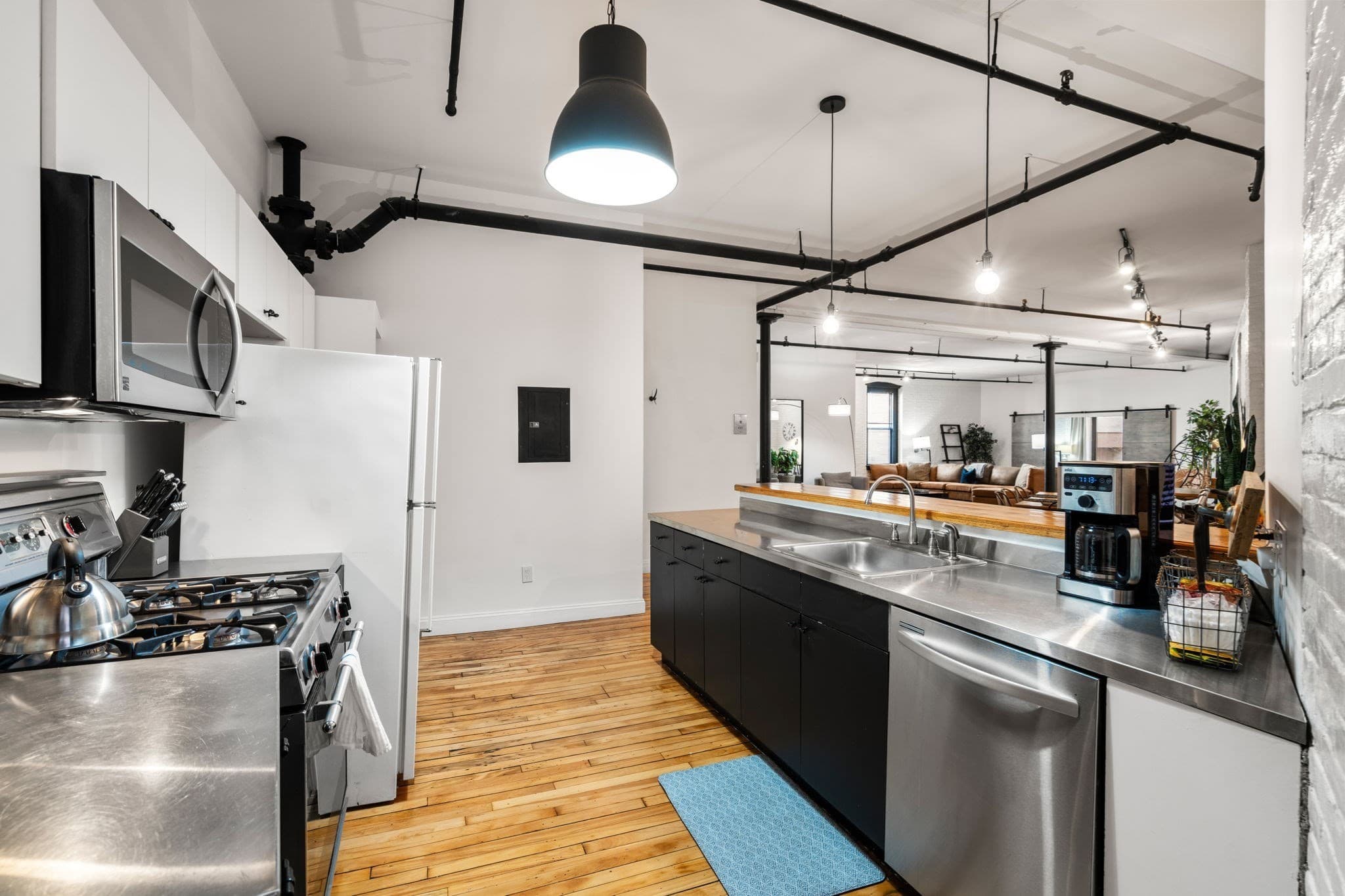 Condominium at 13-19 Stanhope Street # 2A, Boston MA 02116, photo 13 of 23