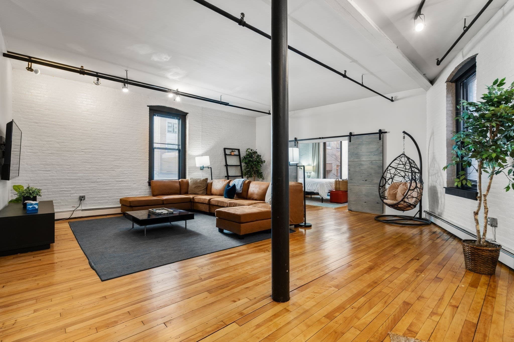 Condominium at 13-19 Stanhope Street # 2A, Boston MA 02116, photo 3 of 23