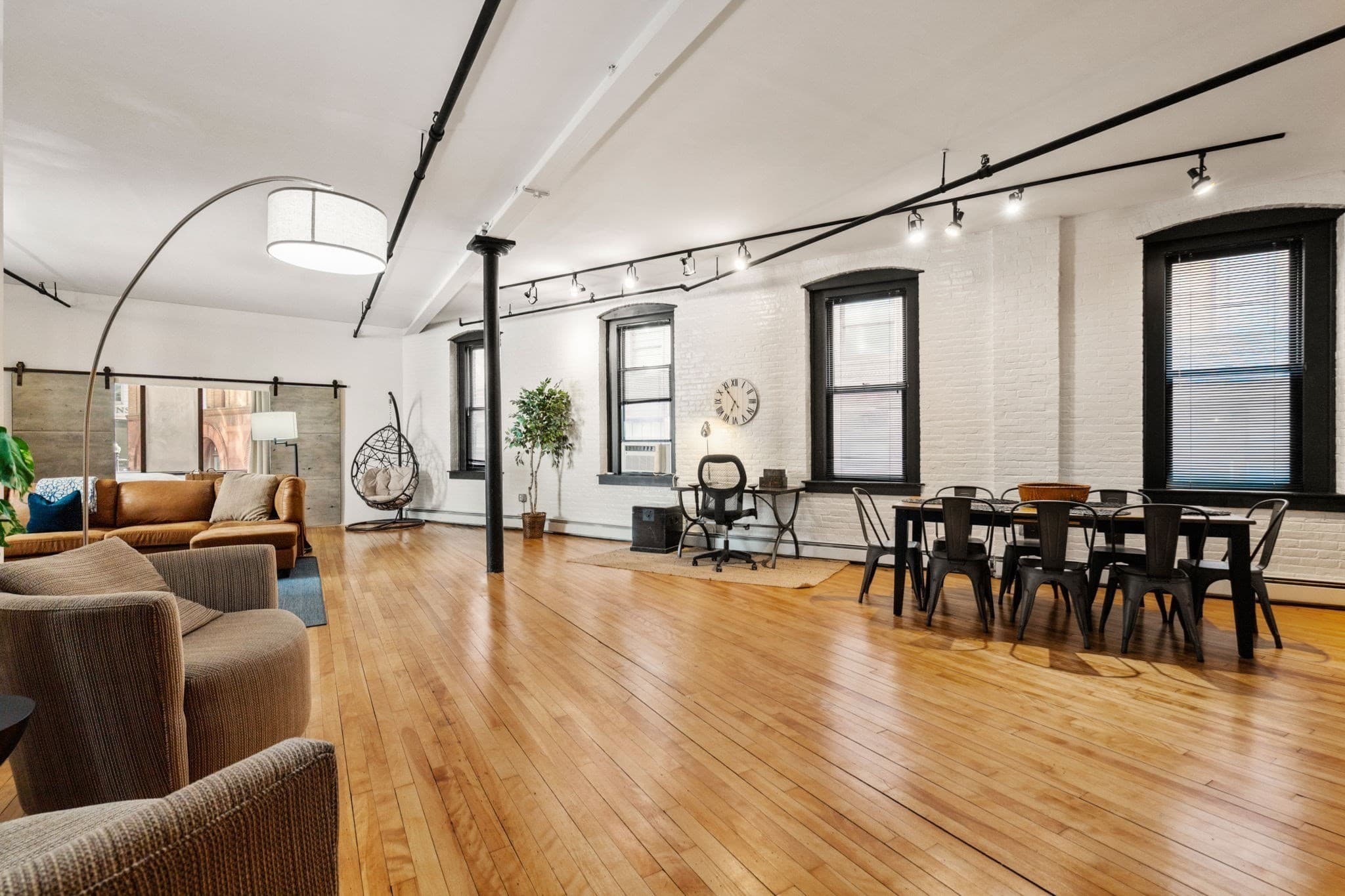 Condominium at 13-19 Stanhope Street # 2A, Boston MA 02116, photo 5 of 23