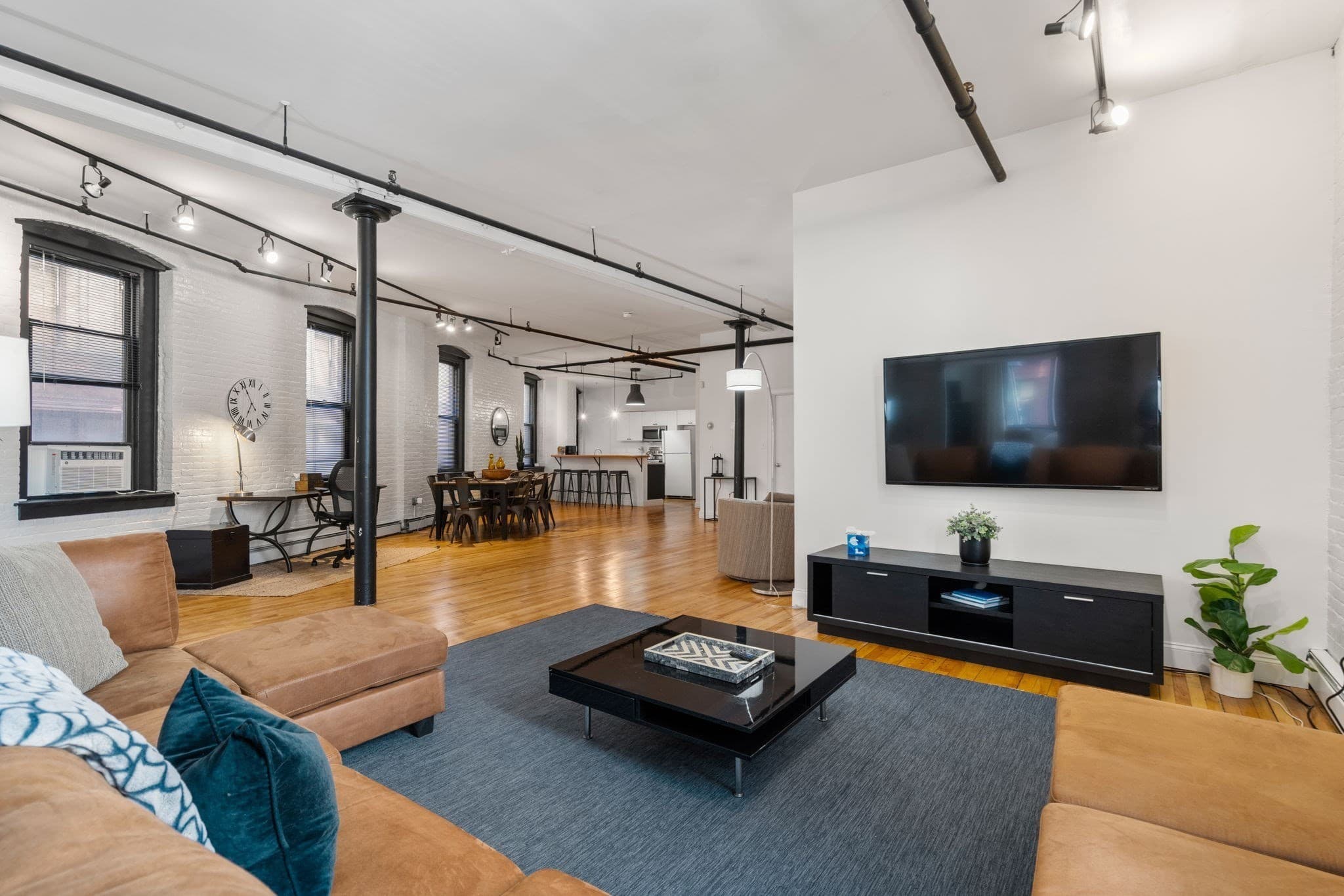Condominium at 13-19 Stanhope Street # 2A, Boston MA 02116, photo 10 of 23
