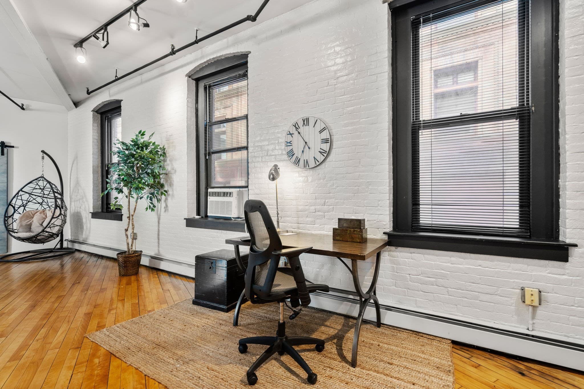 Condominium at 13-19 Stanhope Street # 2A, Boston MA 02116, photo 15 of 23
