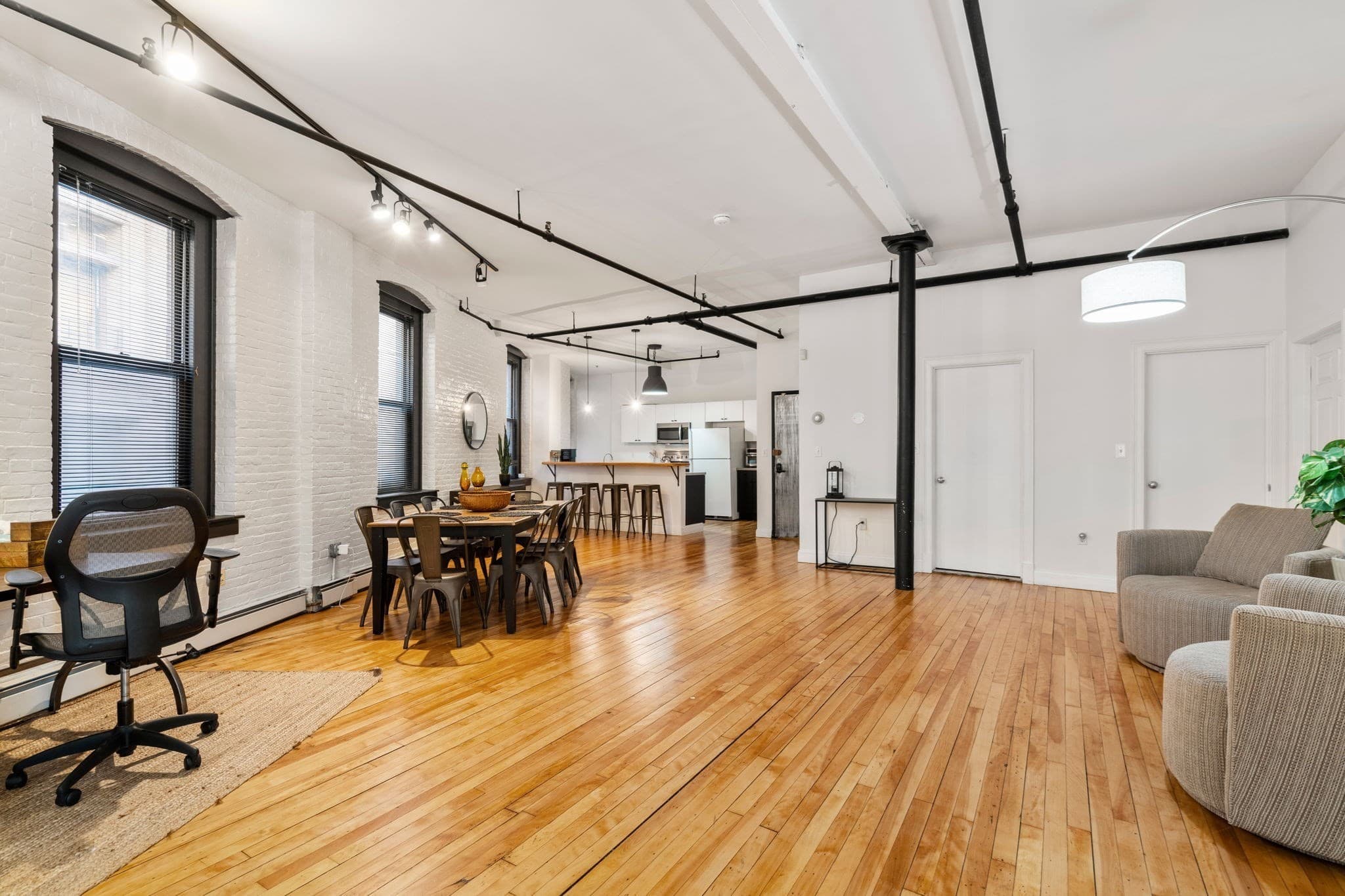 Condominium at 13-19 Stanhope Street # 2A, Boston MA 02116, photo 11 of 23